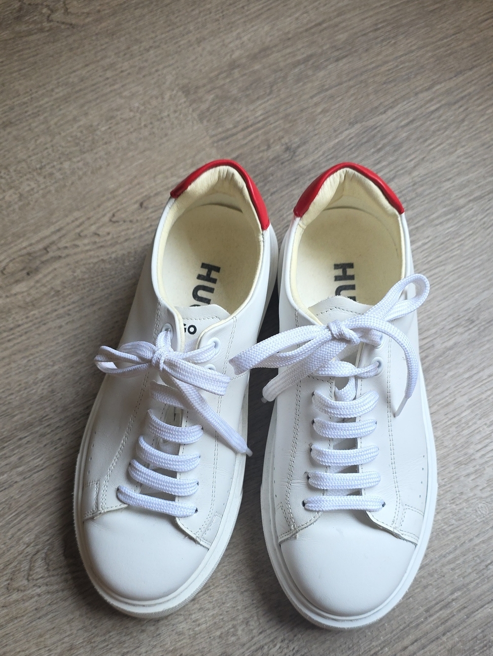 HUGO White Low-Top Sneakers with Red Heel Accent